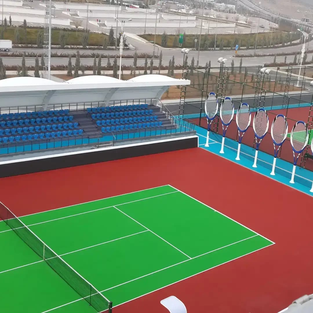 Теннисный корт